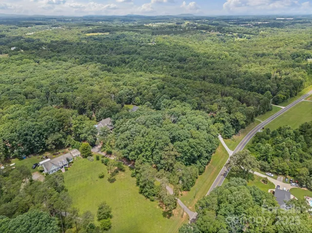 $760,000 | 217 Blossom Hill Road, Lincolnton, NC 28092