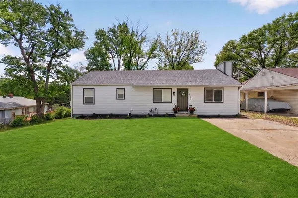 $305,000 | 3409 Northwest 56th Street, Kansas City, MO 64151