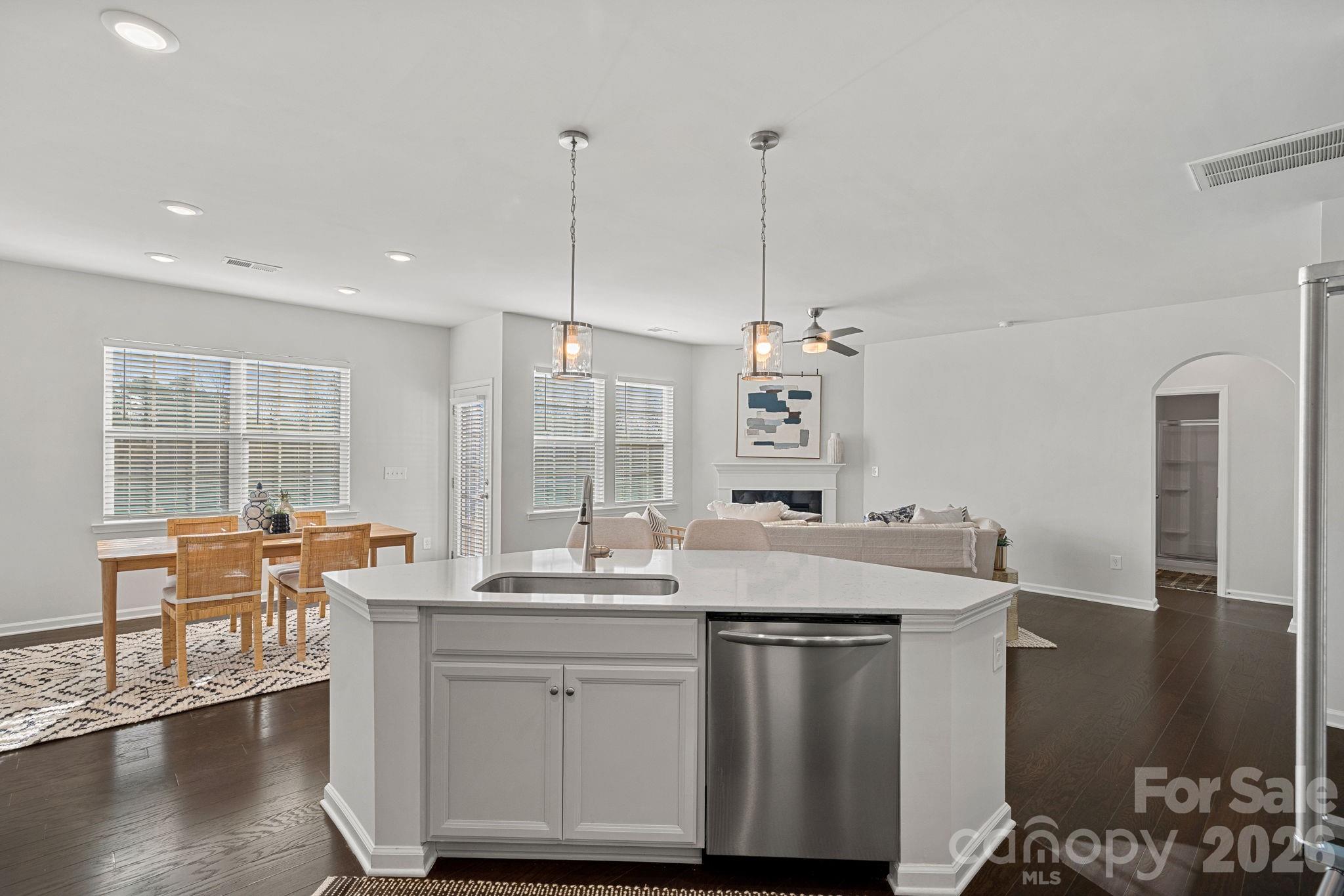 17519 Snug Harbor Road Charlotte, NC 28278 - Photo 8 of 41