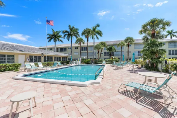 $178,000 | 1951 Northeast 39th Street, Unit 156, Lighthouse Point, FL 33064