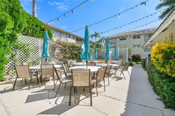 $178,000 | 1951 Northeast 39th Street, Unit 156, Lighthouse Point, FL 33064