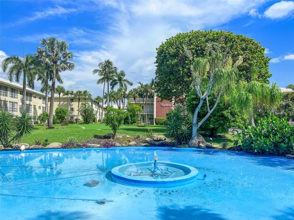 $178,000 | 1951 Northeast 39th Street, Unit 156, Lighthouse Point, FL 33064