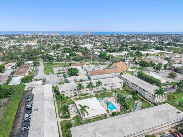 $178,000 | 1951 Northeast 39th Street, Unit 156, Lighthouse Point, FL 33064