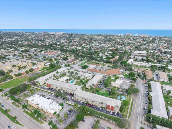 $178,000 | 1951 Northeast 39th Street, Unit 156, Lighthouse Point, FL 33064