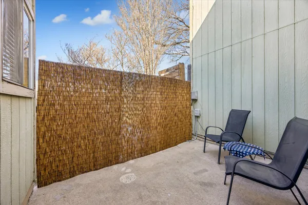 $1,900 | 2808 Thrushwood Drive, Unit B, Austin, TX 78757