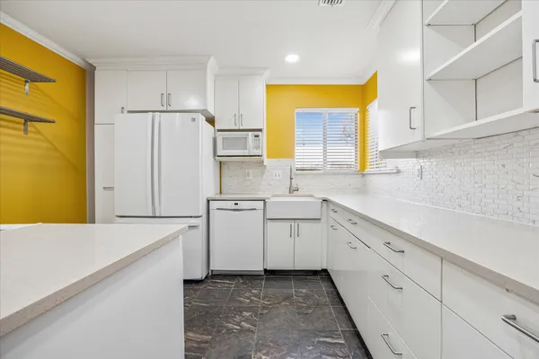 $1,900 | 2808 Thrushwood Drive, Unit B, Austin, TX 78757