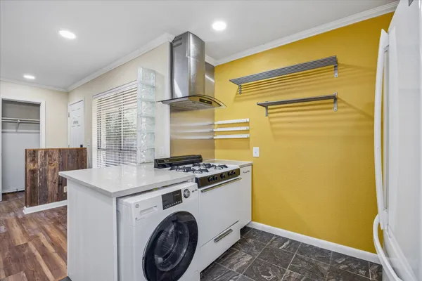 $1,900 | 2808 Thrushwood Drive, Unit B, Austin, TX 78757