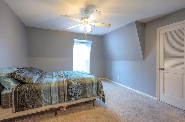 $170,000 | 5702 Metcalf Court, Overland Park, KS 66202