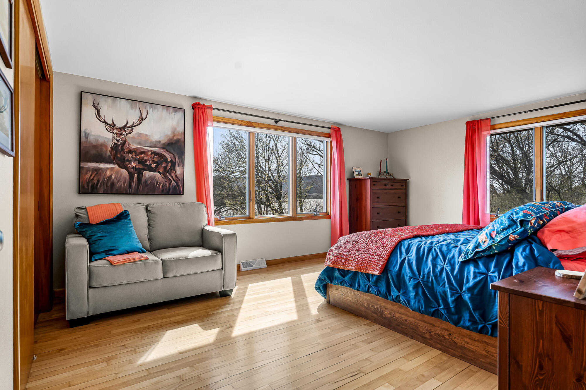 W25512 Sullivan Road Trempealeau, WI 54661 - Photo 16 of 27 Bedroom