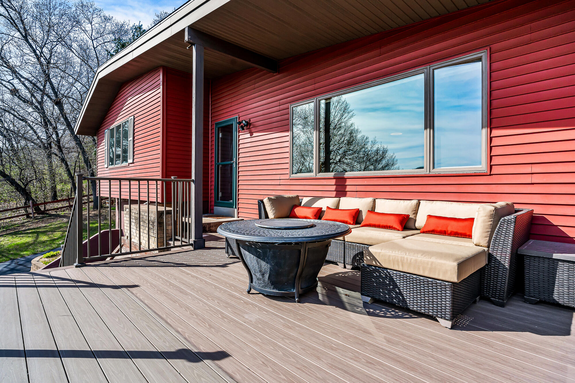 W25512 Sullivan Road Trempealeau, WI 54661 - Photo 20 of 27 Deck