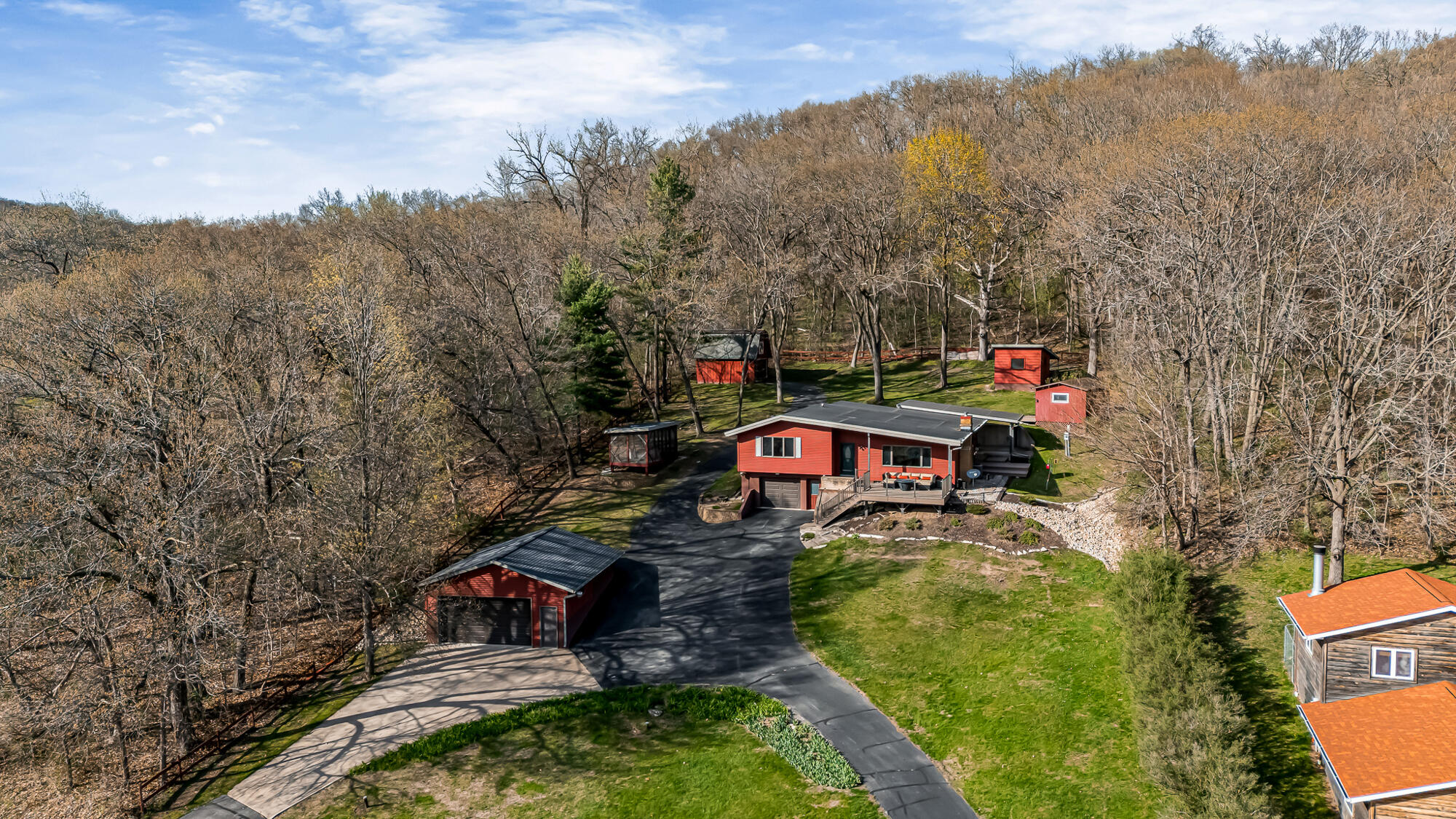 W25512 Sullivan Road Trempealeau, WI 54661 - Photo 2 of 27 Aerial