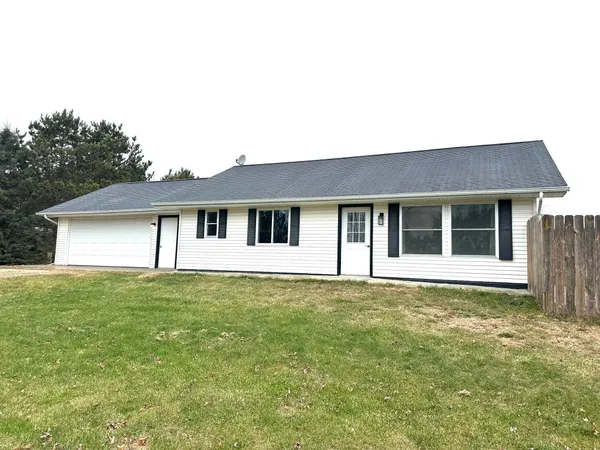 $199,000 | 200 Staff Street Southeast, Akeley, MN 56433