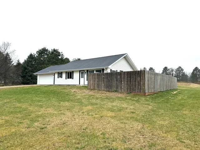 $204,000 | 200 Staff Street Southeast, Akeley, MN 56433