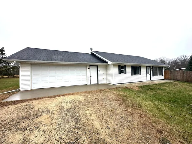 $204,000 | 200 Staff Street Southeast, Akeley, MN 56433