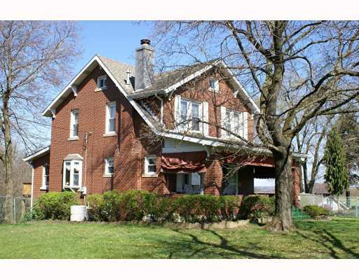 1868 Bakerstown Road Tarentum, PA 15084 - Photo 1 of 18 Exterior Front.