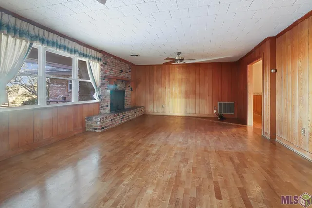 $3,000,000 | 7520 Highway 61, St. Francisville, LA 70775