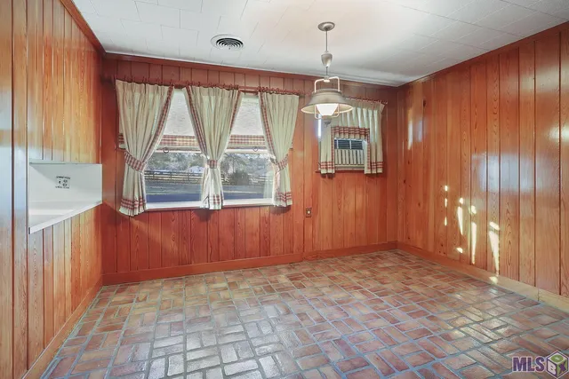 $3,000,000 | 7520 Highway 61, St. Francisville, LA 70775