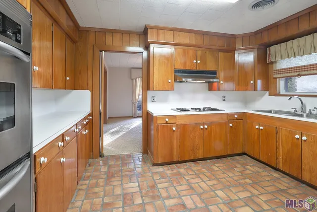 $3,000,000 | 7520 Highway 61, St. Francisville, LA 70775