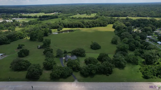 $3,000,000 | 7520 Highway 61, St. Francisville, LA 70775