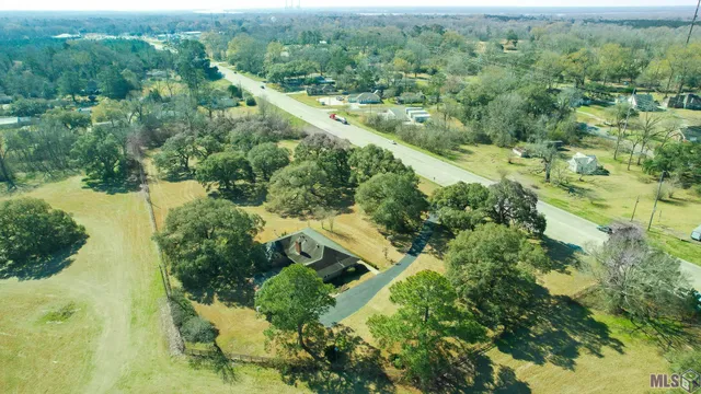 $3,000,000 | 7520 Highway 61, St. Francisville, LA 70775