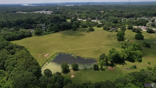 $3,000,000 | 7520 Highway 61, St. Francisville, LA 70775