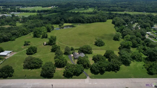$3,000,000 | 7520 Highway 61, St. Francisville, LA 70775