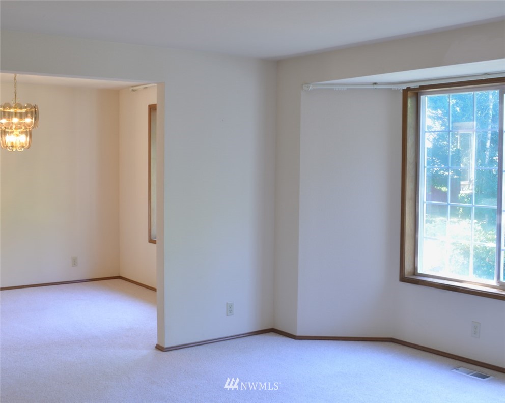 4603 240th Street Southeast Bothell, WA 98021 - Photo 6 of 16