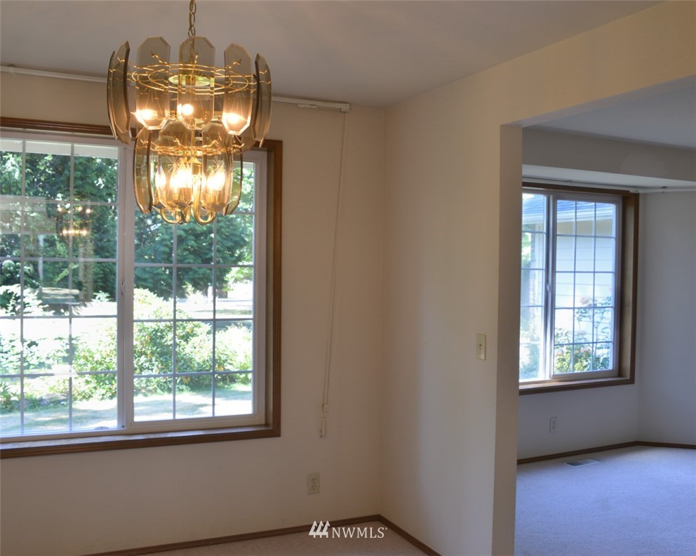 4603 240th Street Southeast Bothell, WA 98021 - Photo 7 of 16