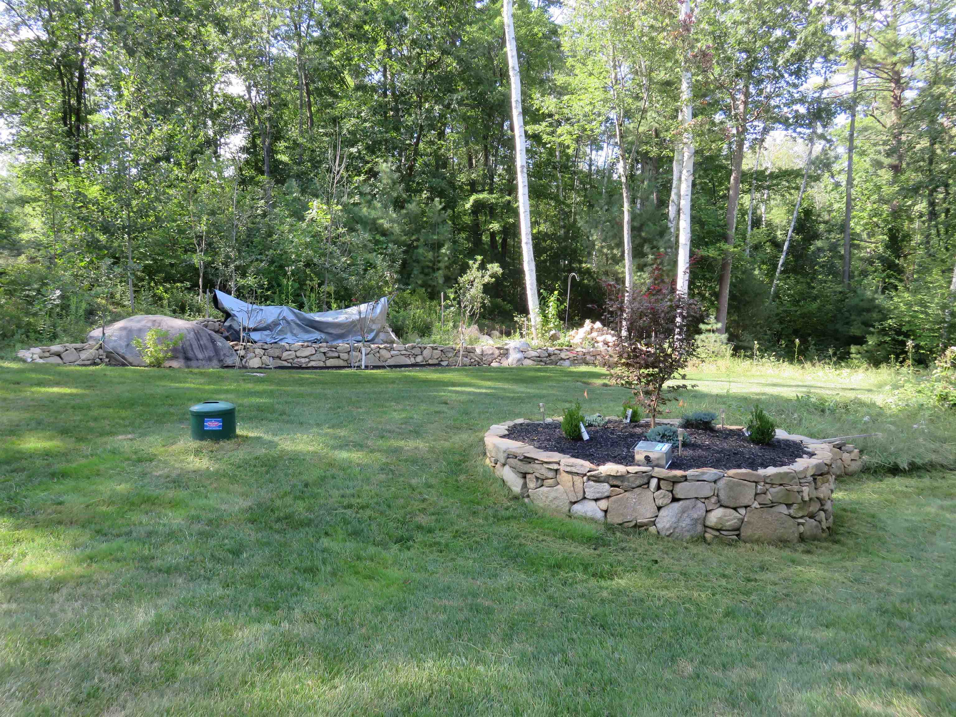 1282 Smyth Road Hooksett, NH 03106 - Photo 9 of 28