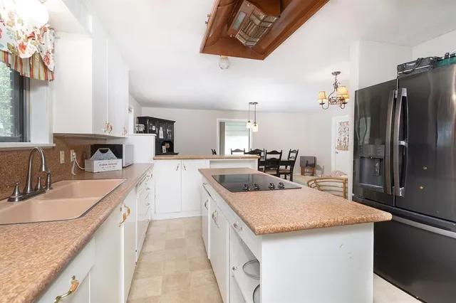 $210,000 | 2009 South China Street, Brady, TX 76825