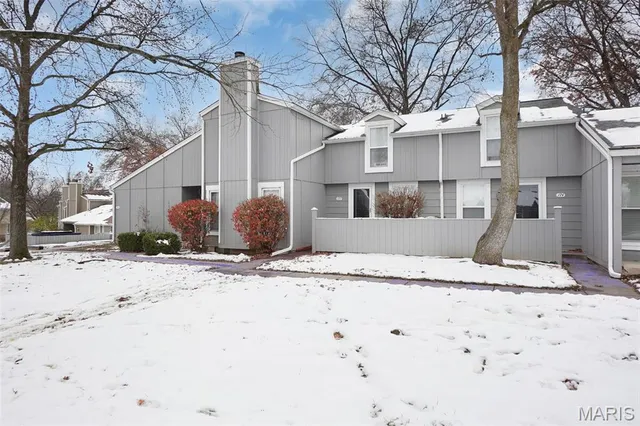 $225,000 | 173 Harbor View Drive, Lake St. Louis, MO 63367