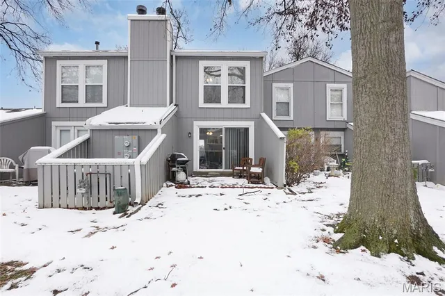 $225,000 | 173 Harbor View Drive, Lake St. Louis, MO 63367