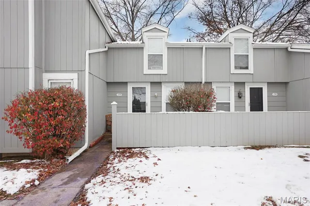 $225,000 | 173 Harbor View Drive, Lake St. Louis, MO 63367