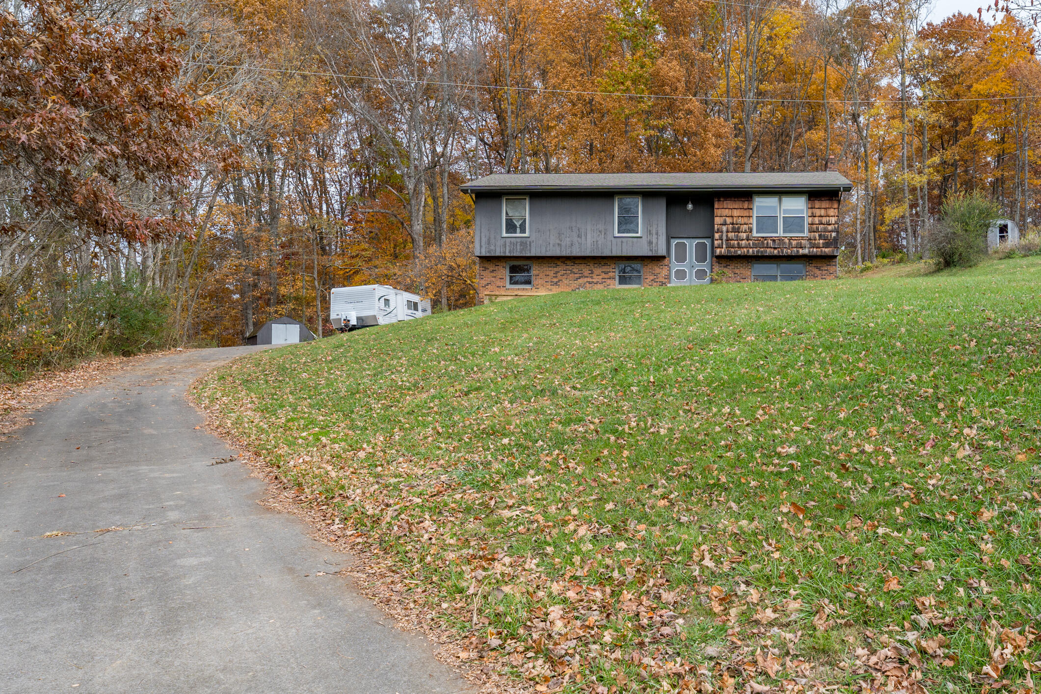 142 Hunt Road Jonesborough, TN 37659 - Photo 1 of 38 142 Hunt Rd (18 of 58)