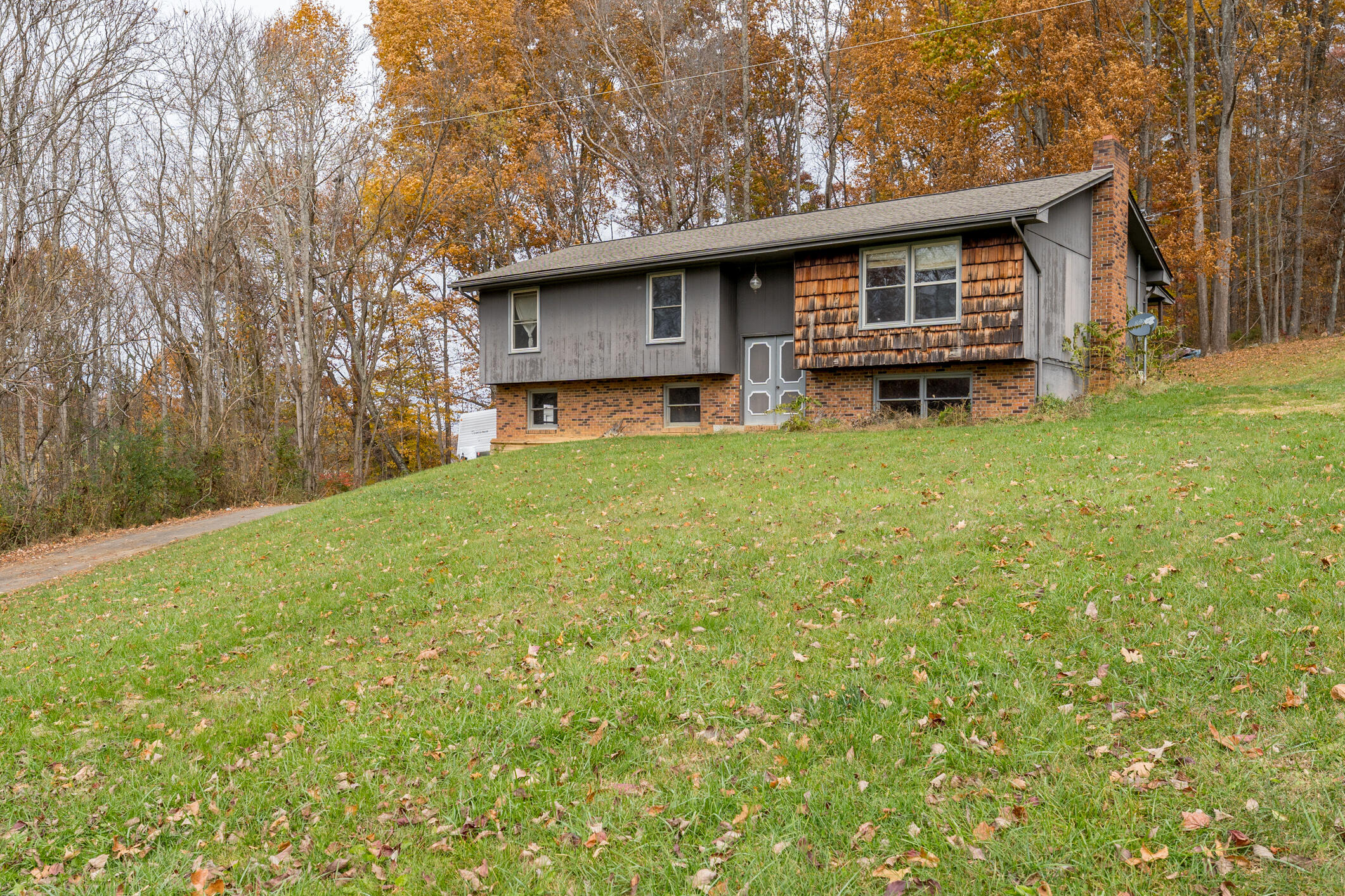 142 Hunt Road Jonesborough, TN 37659 - Photo 34 of 38 142 Hunt Rd (19 of 58)