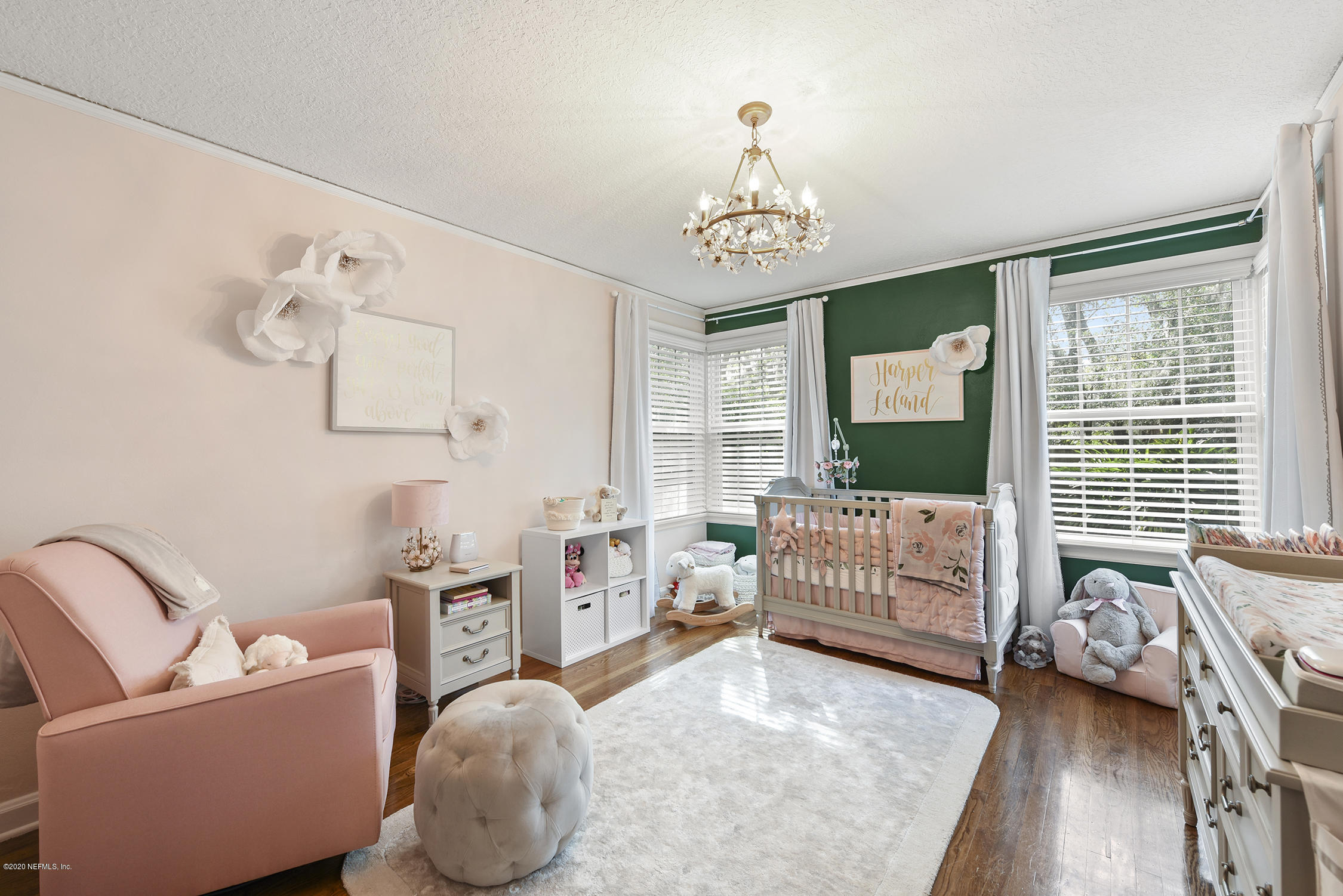 3847 Gadsden Road Jacksonville, FL 32207 - Photo 17 of 29 a living room with furniture and a large window
