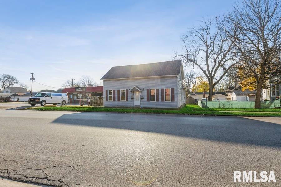 2811 Telegraph Road, Unit 2811 Davenport, IA 52804 - Photo 4 of 31 Gallery Image 4