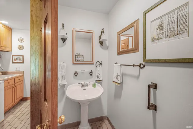 $574,900 | 10872 North 875 East, Otterbein, IN 47970