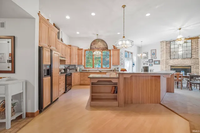 $574,900 | 10872 North 875 East, Otterbein, IN 47970