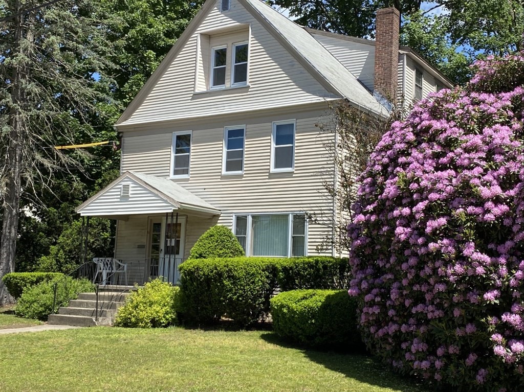 11 Oakland Road Sharon, MA 02067 - Photo 1 of 25 Gallery Image 1