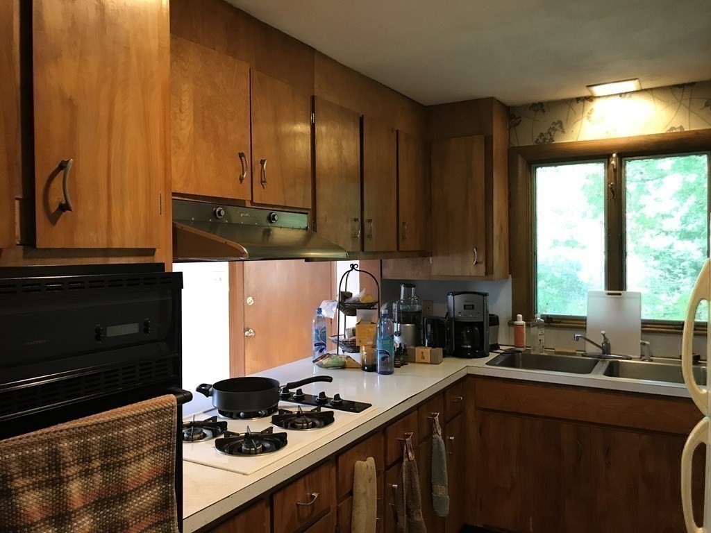 11 Oakland Road Sharon, MA 02067 - Photo 15 of 25 Gallery Image 15