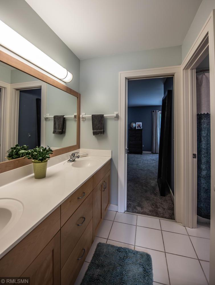 3585 Elrene Road Eagan, MN 55123 - Photo 27 of 38 Gallery Image 27