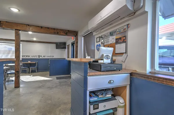 $300,000 | 113 Shaker Lane, Saltville, VA 24370