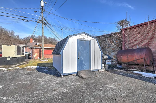 $300,000 | 113 Shaker Lane, Saltville, VA 24370