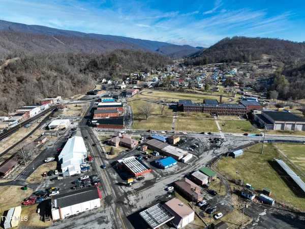 $300,000 | 113 Shaker Lane, Saltville, VA 24370