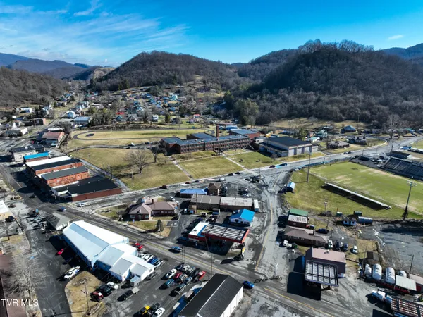 $300,000 | 113 Shaker Lane, Saltville, VA 24370