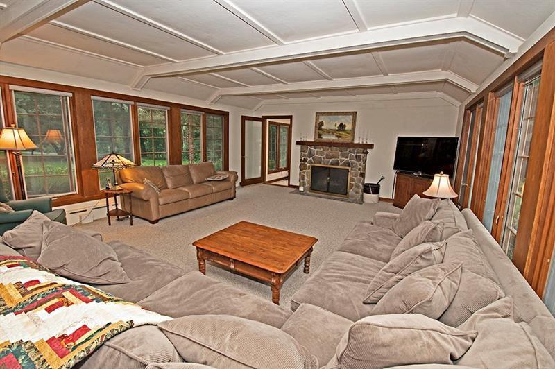 240 Ridgehaven Lane Pittsburgh, PA 15238 - Photo 2 of 25 Living room - carpet has been removed and hardwood floors refinished