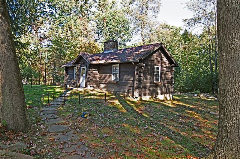240 Ridgehaven Lane Pittsburgh, PA 15238 - Photo 18 of 25 Cabin