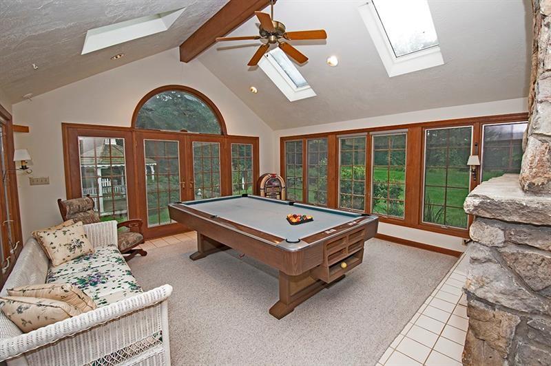 240 Ridgehaven Lane Pittsburgh, PA 15238 - Photo 3 of 25 Gallery Image 3