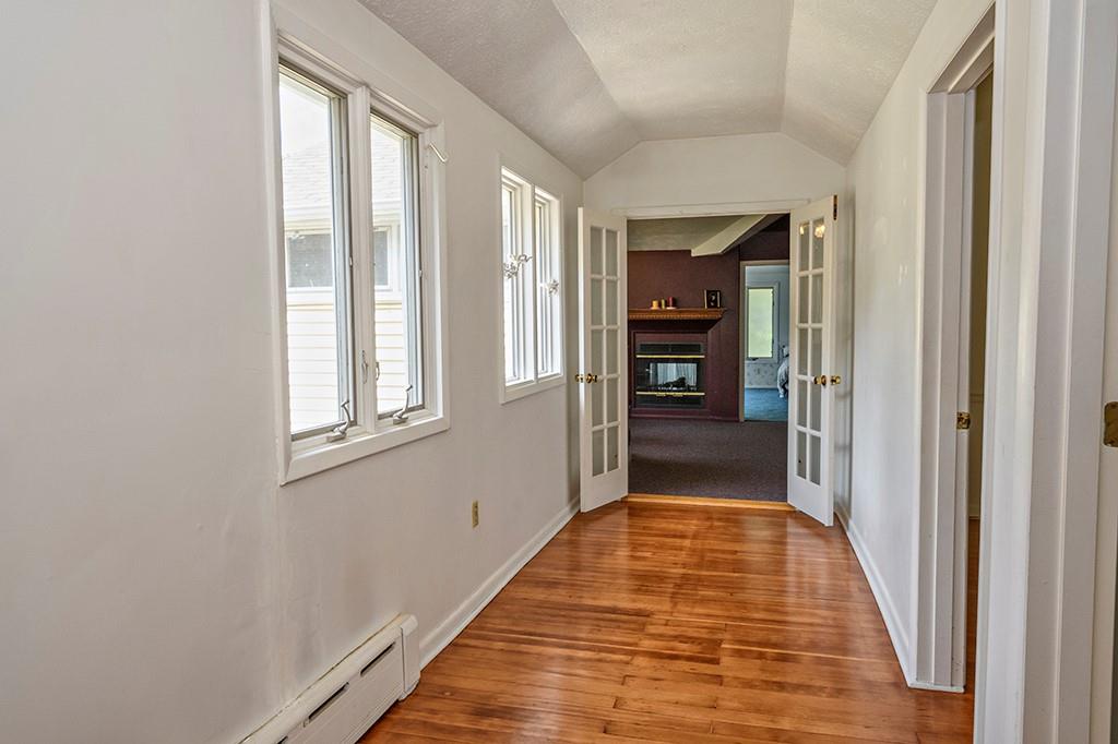 240 Ridgehaven Lane Pittsburgh, PA 15238 - Photo 9 of 25 Gallery Image 9